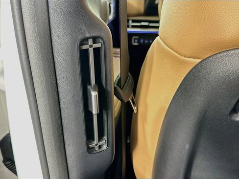 New 2027 Hyundai Santa Fe Limited FWD image 18