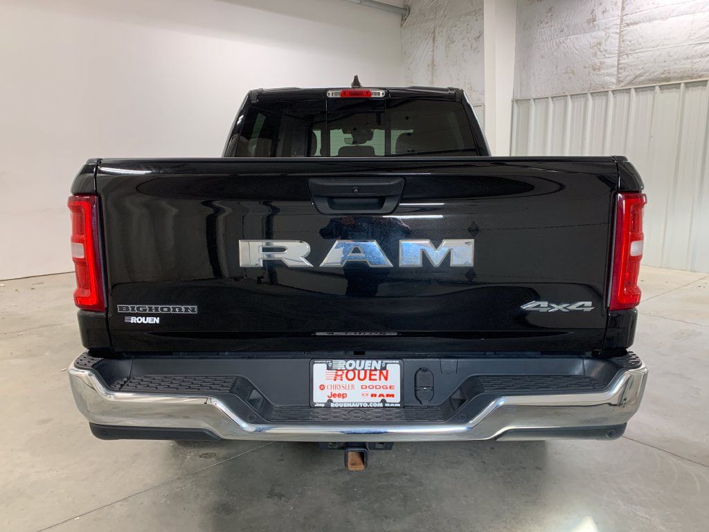 Used 2025 RAM 1500 Big Horn AWD/4WD image 7