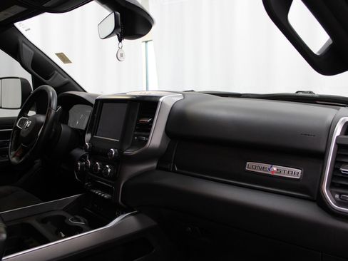Used 2019 RAM 1500 Big Horn AWD/4WD image 22