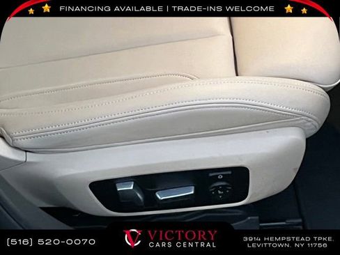 Used 2019 BMW 330i xDrive Sedan w/ Convenience Package image 19