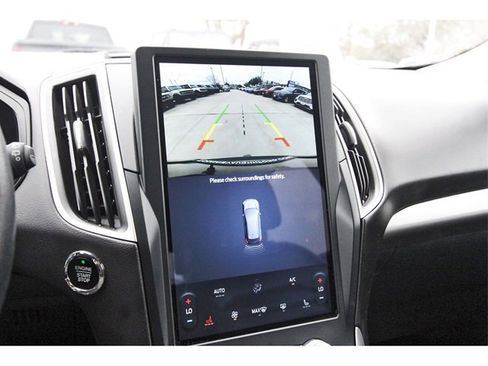 Used 2023 Ford Edge SEL image 23