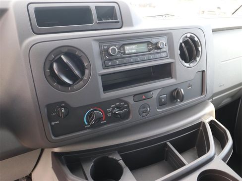 Used 2023 Ford E-350 and Econoline 350 Super Duty w/ Power Windows & Locks Group image 19