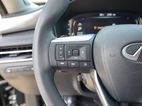 Certified 2023 INFINITI QX60 Luxe w/ Performance Audio Package image 12