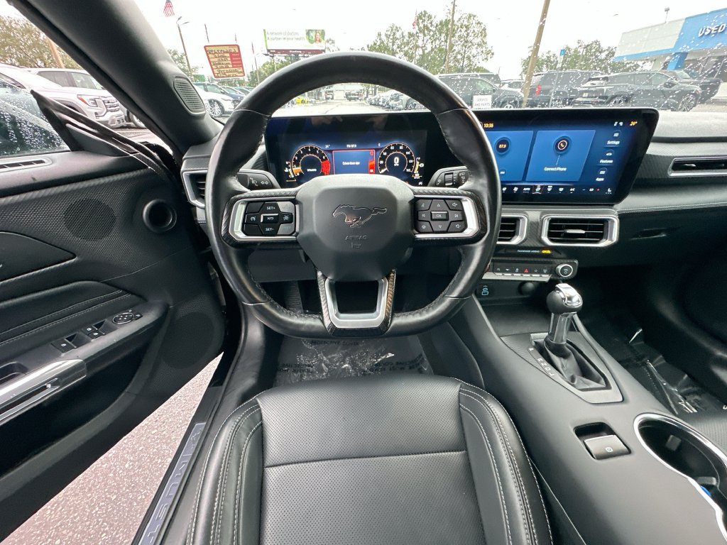 Used 2025 Ford Mustang Premium RWD image 21