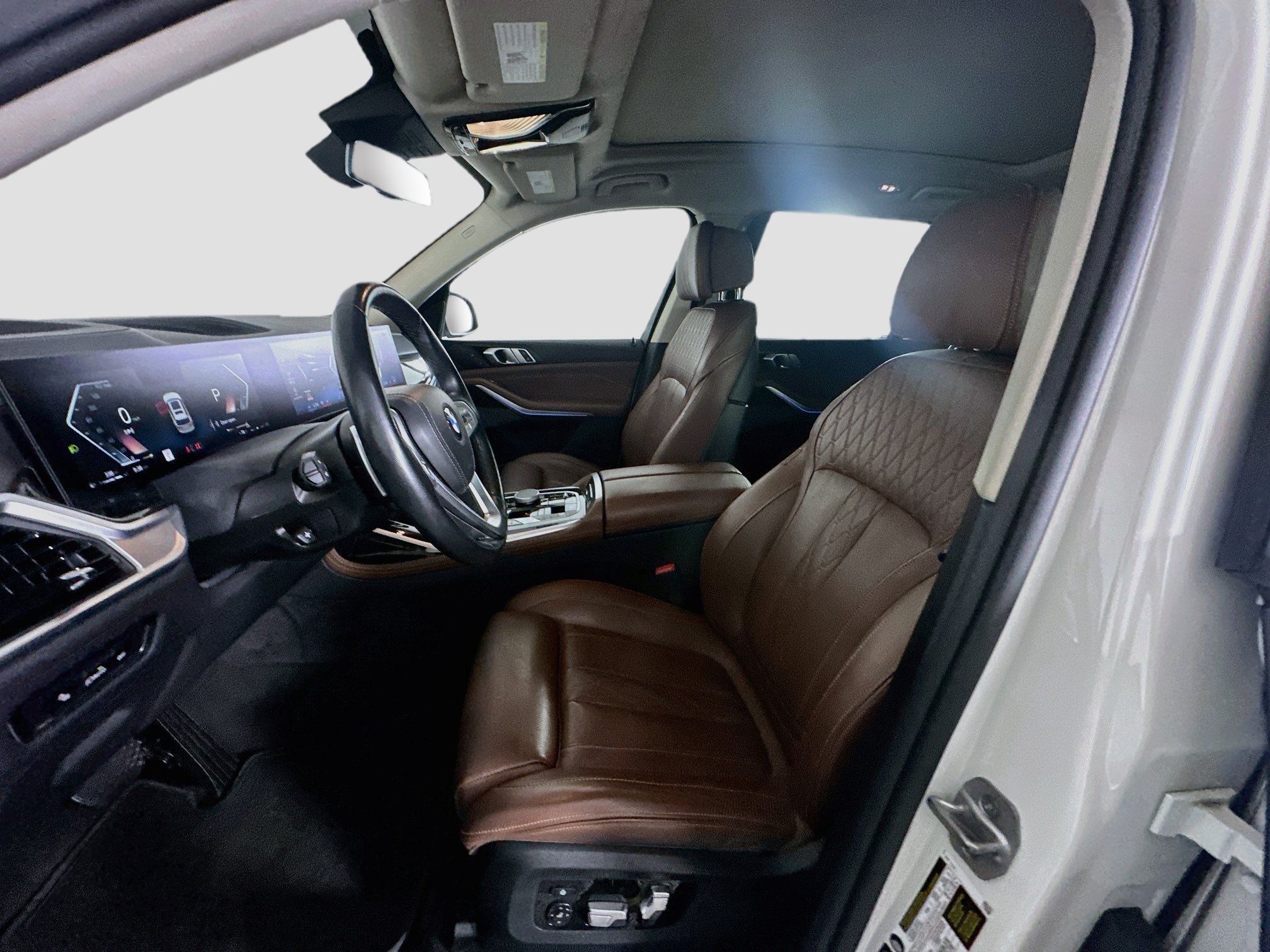 Used 2025 BMW X7 xDrive40i AWD/4WD image 13