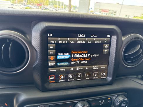 Used 2022 Jeep Wrangler Unlimited Sport AWD/4WD image 23