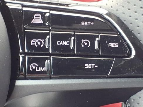 New 2026 Maserati Grecale Modena image 13