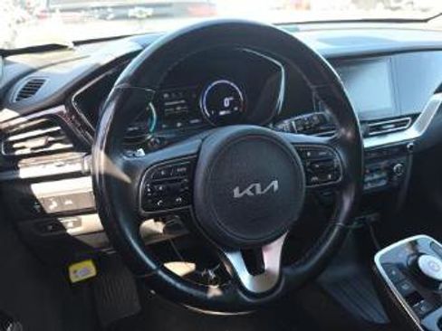 Used 2022 Kia Niro EX w/ Cold Weather Package image 18