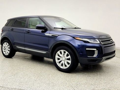 Used 2017 Land Rover Range Rover Evoque SE AWD/4WD image 3