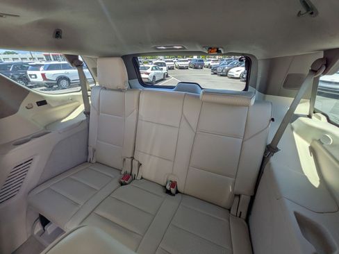 Used 2021 Cadillac Escalade Premium Luxury Platinum AWD/4WD image 30