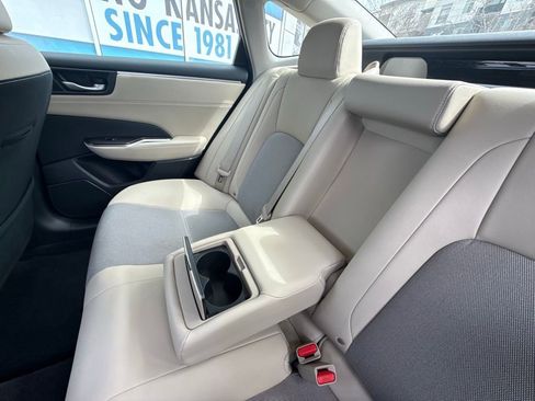 Certified 2021 Honda Clarity Plug-In Hybrid image 30