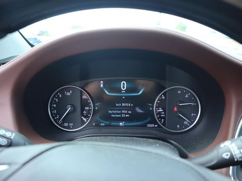 Used 2018 Buick Enclave Avenir w/ Avenir Technology Package FWD image 19