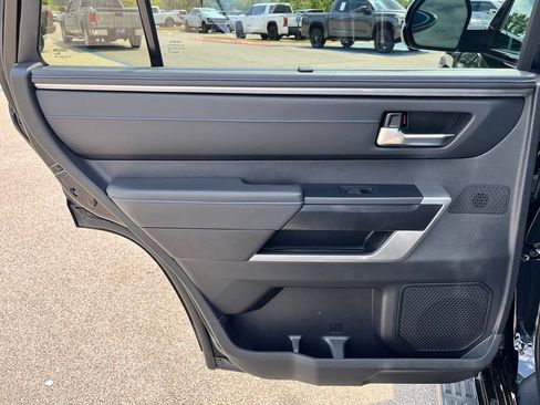 Used 2023 Toyota Sequoia Platinum AWD/4WD image 10