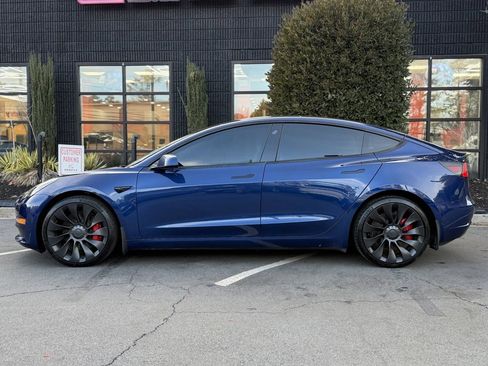 Used 2022 Tesla Model 3 Performance image 9