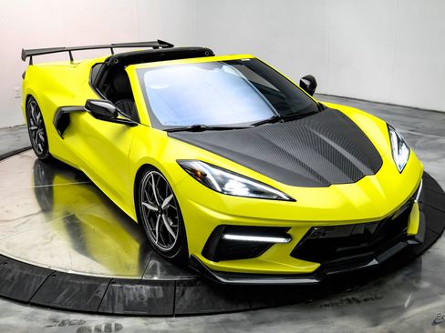 Used 2021 Chevrolet Corvette Stingray Premium Cpe w/ Z51 Performance Package RWD image 30