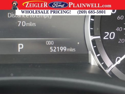 Used 2023 Toyota Highlander XLE image 31