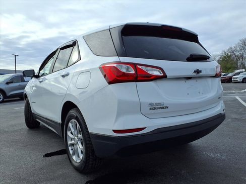 Used 2020 Chevrolet Equinox LS w/ LS Convenience Package image 32