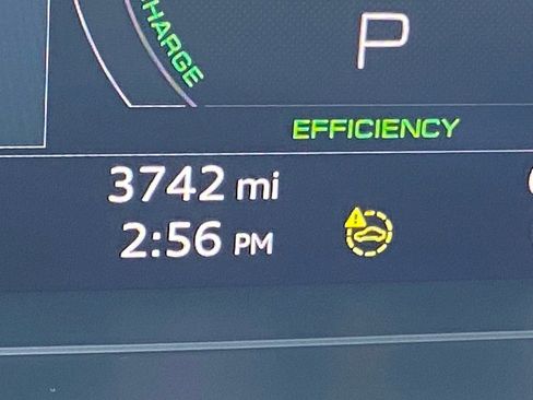 Used 2024 Audi Q4 e-tron Premium Plus w/ Premium Plus image 14