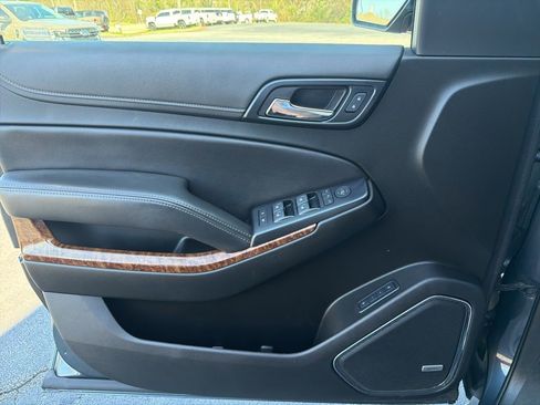 Used 2020 Chevrolet Tahoe Premier w/ RST 6.2L Performance Edition image 16