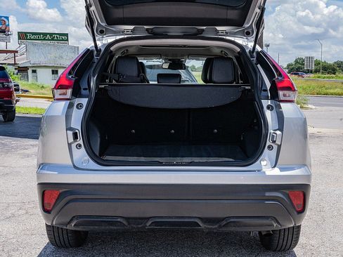 Used 2022 Mitsubishi Eclipse Cross SE FWD image 12