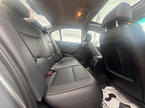 Used 2011 BMW 328i xDrive Sedan image 21