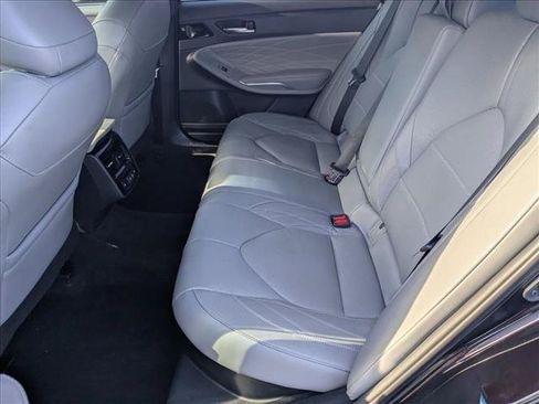 Used 2020 Toyota Avalon Limited w/ Advanced Safety Package FWD image 20