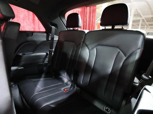 Used 2019 Audi Q7 2.0T Premium Plus AWD/4WD image 14