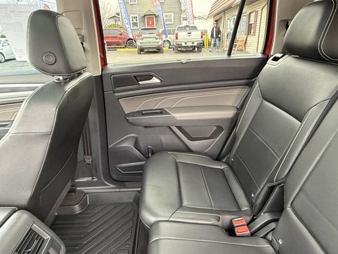 Used 2021 Volkswagen Atlas SEL R-Line image 13