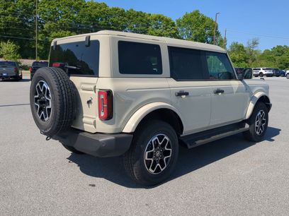 New 2026 Ford Bronco Outer Banks