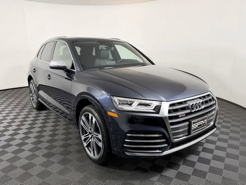 Used 2020 Audi SQ5 Premium w/ Convenience Package image 5