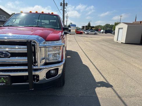 Used 2014 Ford F350 Lariat w/ Lariat Interior Package image 15