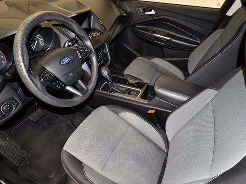 Certified 2019 Ford Escape SE image 30
