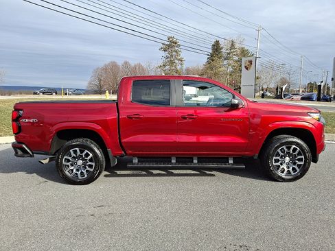 Used 2023 Chevrolet Colorado LT w/ LT Convenience Package III image 8