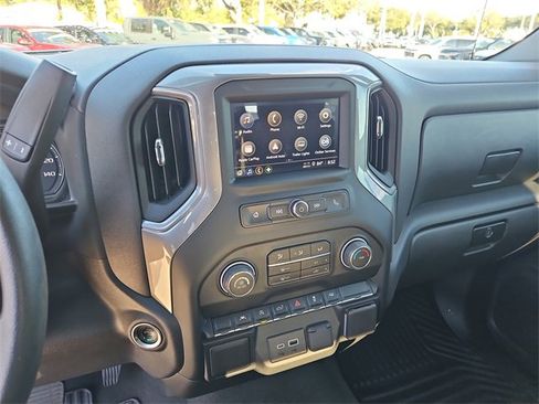 Used 2022 Chevrolet Silverado 1500 Custom image 24