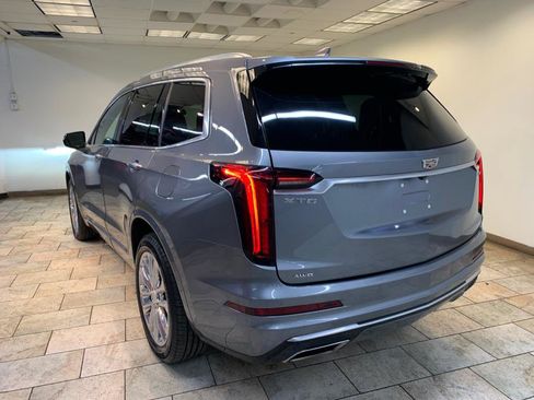 Used 2022 Cadillac XT6 Premium Luxury image 5