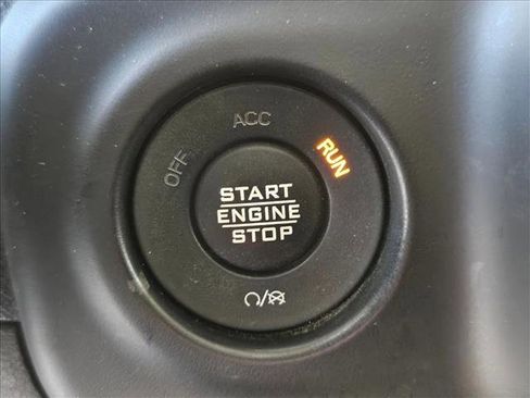 Used 2021 Jeep Gladiator Overland w/ Popular Equipment Package image 14