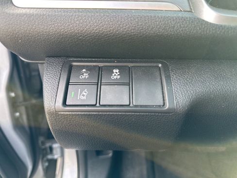 Used 2019 Honda Civic EX image 18