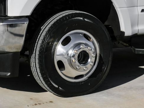 Used 2020 Ford F350 Lariat w/ Lariat Value Package image 47