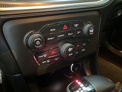 Used 2021 Dodge Charger SRT Hellcat RWD image 31