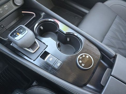 Used 2025 Nissan Rogue Platinum w/ Platinum Premium Package image 29