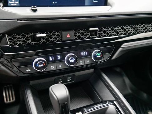 Used 2024 Honda Accord Sport image 9