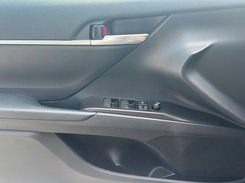 Used 2021 Toyota Camry LE FWD image 24