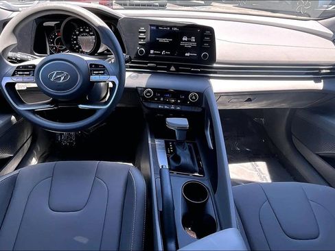 Certified 2023 Hyundai Elantra SEL w/ Cargo Package FWD image 11