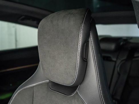 Used 2025 Porsche Taycan 4S AWD/4WD image 23