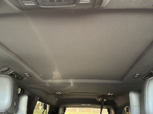 Used 2021 GMC Yukon XL Denali w/ Denali Premium Package image 16