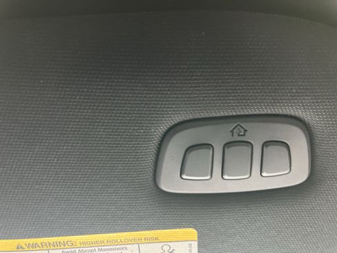 Certified 2023 Ford F150 Lariat w/ Equipment Group 502A High image 36