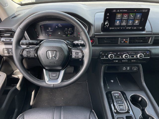 Certified 2025 Honda Pilot Elite image 11