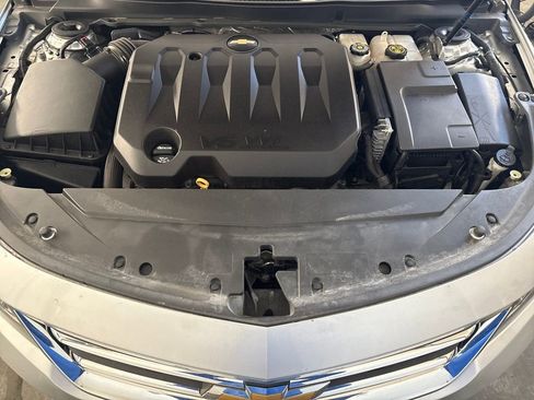 Used 2019 Chevrolet Impala LT w/ LT Convenience Package image 32