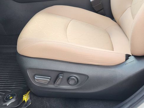 Used 2023 Toyota RAV4 XLE w/ Convenience Package FWD image 23