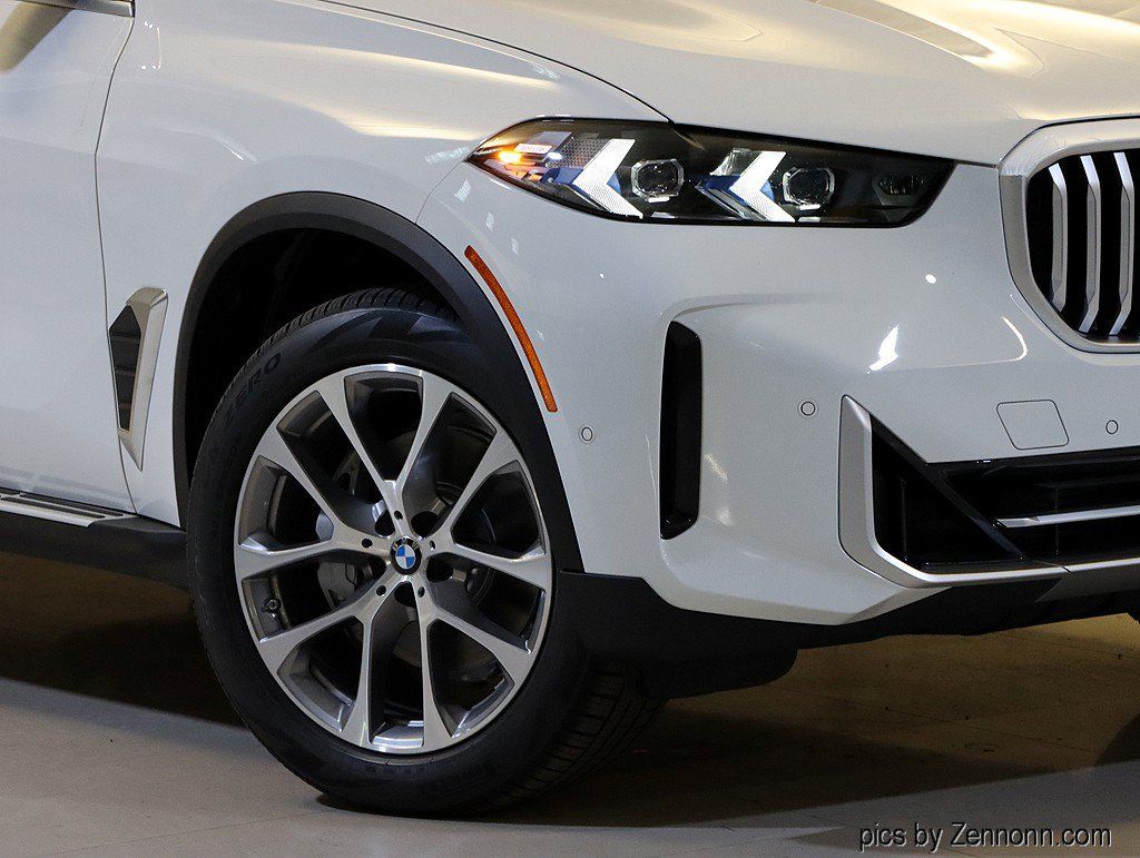 Used 2026 BMW X5 xDrive40i w/ Premium Package AWD/4WD image 3
